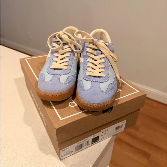 DOLCE VITA BLUE NOTICE SNEAKERS SIZE 7.5 - Picture 2 of 5